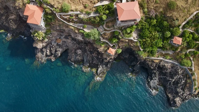 Oceanfront cliff estate